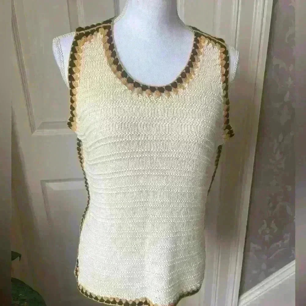 Boston Proper ladies crochet top. NWOT. Medium. Excellent condition. Cream - Picture 10 of 14
